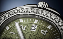 画像をギャラリービューアに読み込む, 【新品】パテック フィリップ アクアノート ルーチェ 5267-200A-011