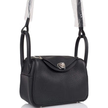 画像をギャラリービューアに読み込む, 【新品】エルメス リンディ ミニ 20 |ノワール、トリヨンクレマンスレザー、パラジウム金具