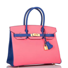 画像をギャラリービューアに読み込む, 【新品】エルメス バーキン 30 ホースシュー スタンプ (HSS) |バイカラー: ローズ アザリーとブルー エレクトリック、エプソム レザー、ブラッシュ ゴールド ハードウェア