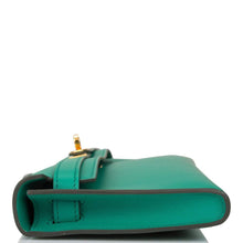 画像をギャラリービューアに読み込む, 【新品】エルメス ケリーカット | Vert Vertigo、スウィフト レザー、ゴールド ハードウェア