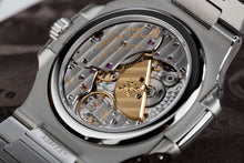 画像をギャラリービューアに読み込む, <transcy>*【中古】パテックフィリップ ノーチラス 5712/1A-001</transcy>