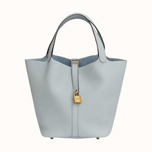 画像をギャラリービューアに読み込む, 【新品】エルメス ピコタンロック26 |トリヨンクレマンスレザー、ゴールドメッキ