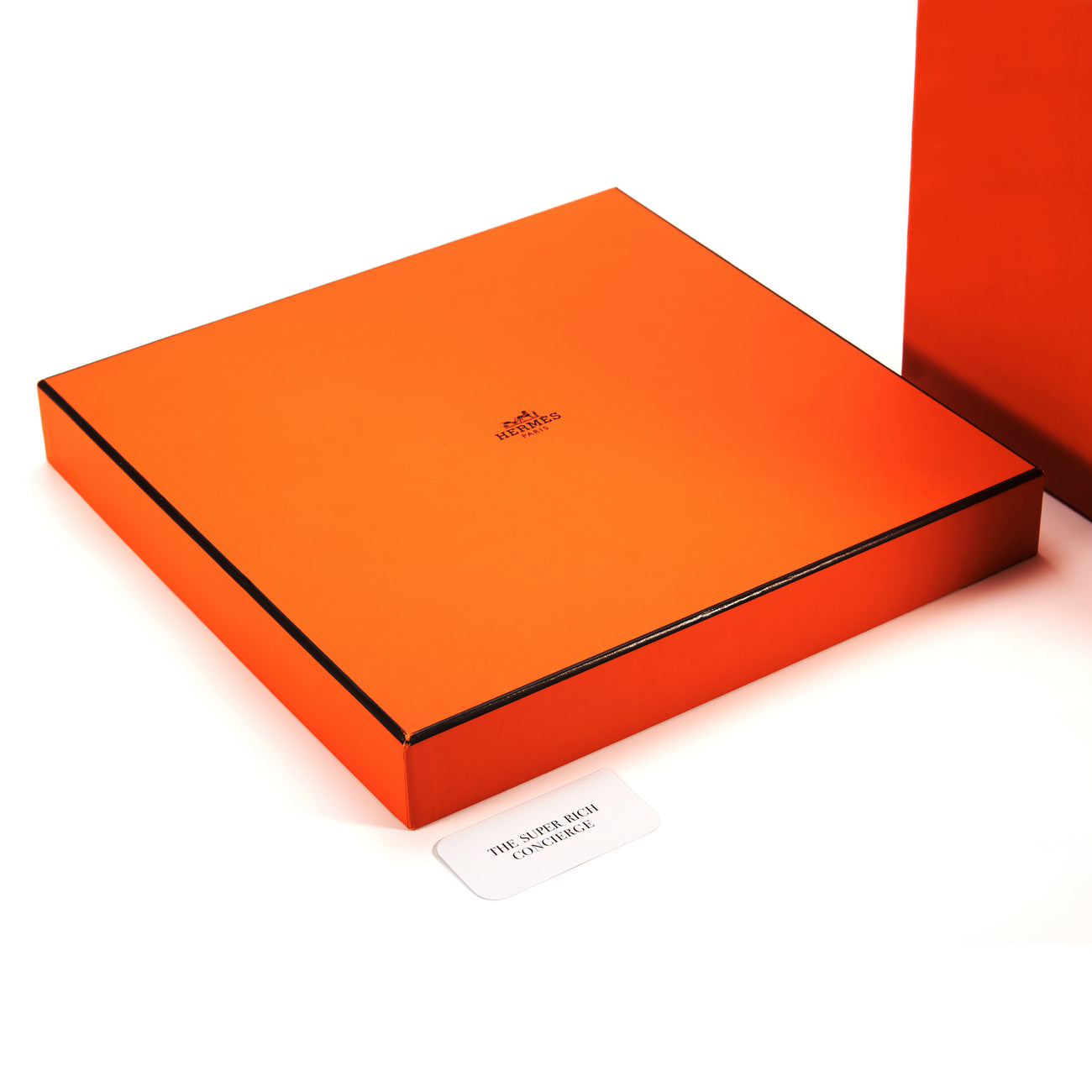 Hermès Etoupe Clemence Lindy 30 Palladium Hardware, 2019 Available